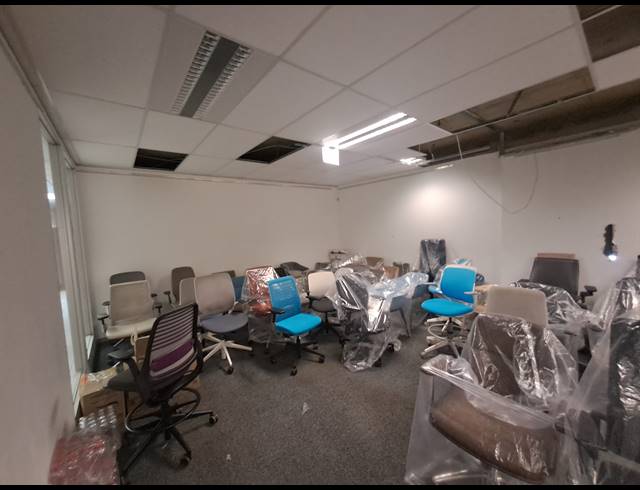 300M² OFFICE TO LET IN ILLOVO